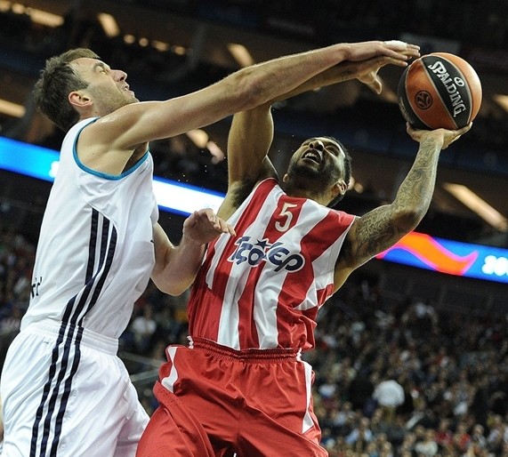 对阵广东 对阵广东